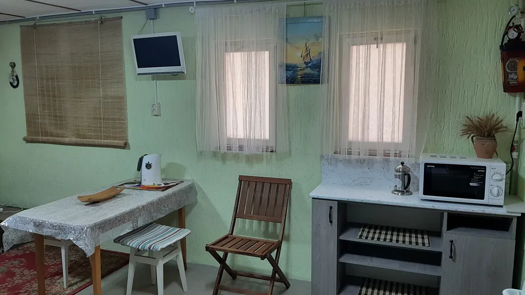 Коттедж Уютный домик с беседкой в центре — Севастополь