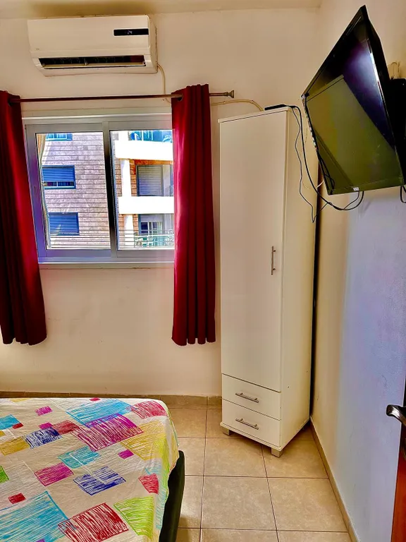 Новая красивая 2-комнатная квартира на море лучший пляж 50 м от дома