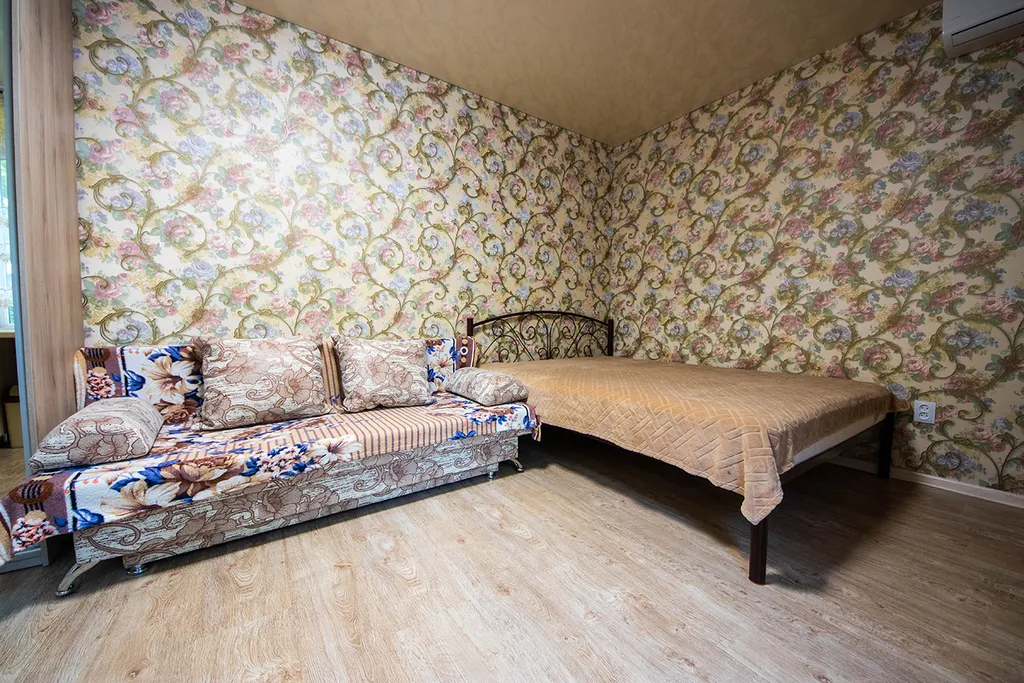 Уютный дом 2 этажа в центре Феодосии