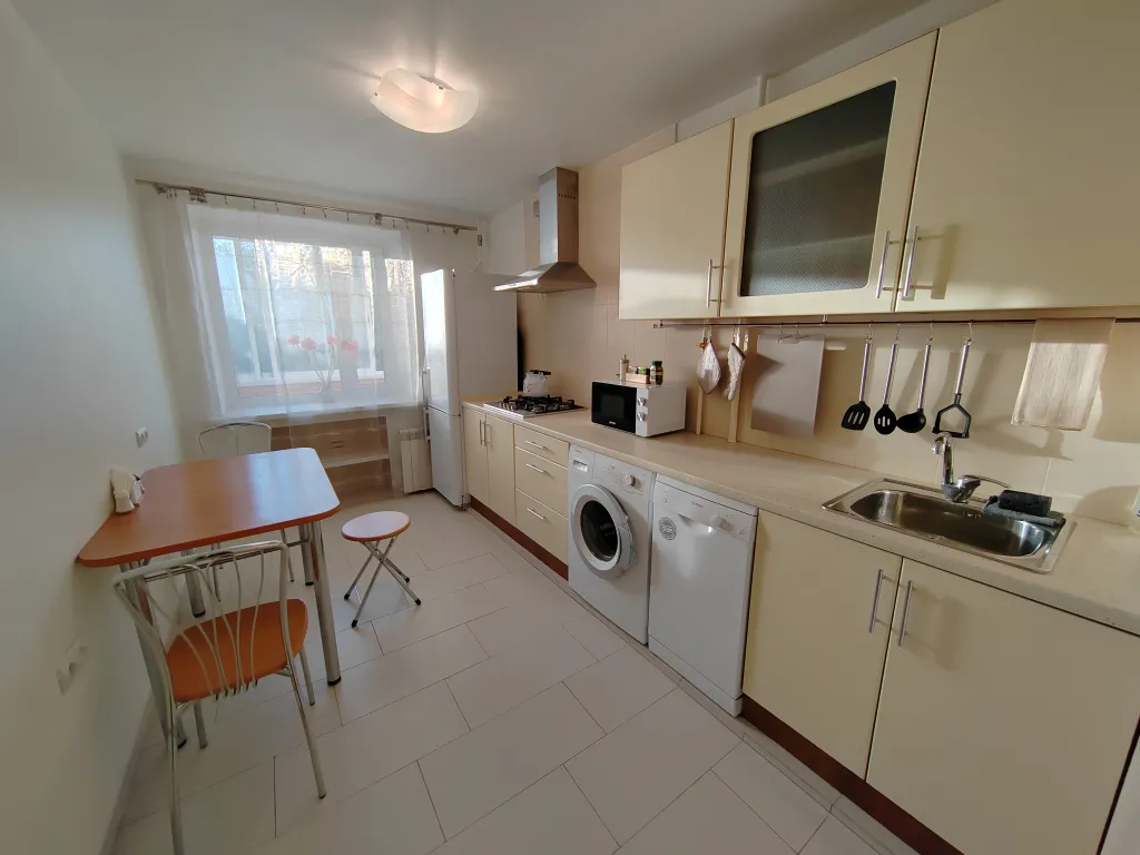 Квартира Около музея космонавтики с видом на памятник 600-летию Калуги — аренда посуточно в Калуга