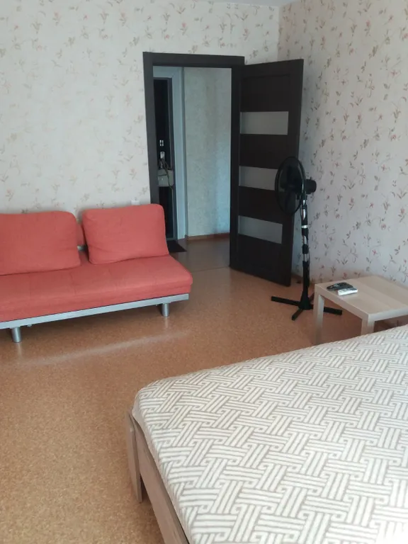 Однокомнатная квартира в новом кирпичном доме, в центре