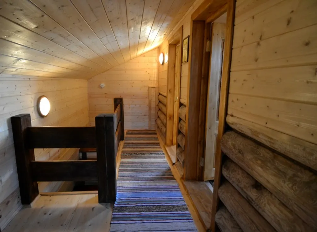 Коттедж с баней на Кремлёвском берегу