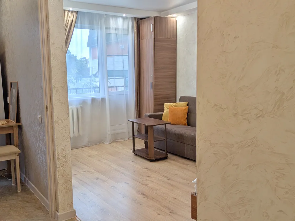 Светлая квартира в центре, рядом с фонтаном