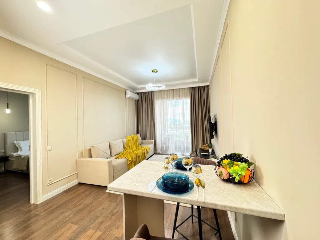 Евродвушка в ЖК Комфорт Сити с видом на горы, рядом с ТЦ MEGA