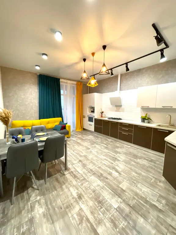 Премиум апартамент в доме бизнес класса центр