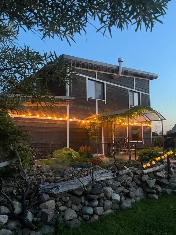 Коттедж Дом с баней на берегу озера, в черте города — аренда посуточно в Петрозаводск