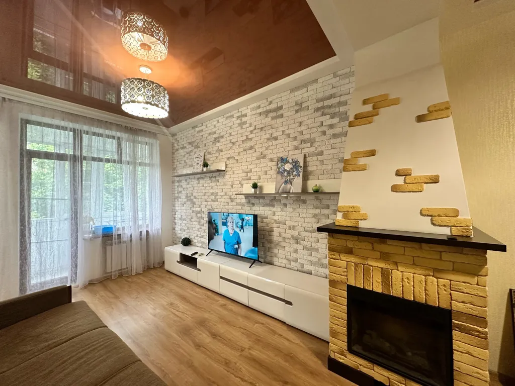 Стильная двухкомнатная квартира, вода круглосуточная — аренда посуточно в Донецк