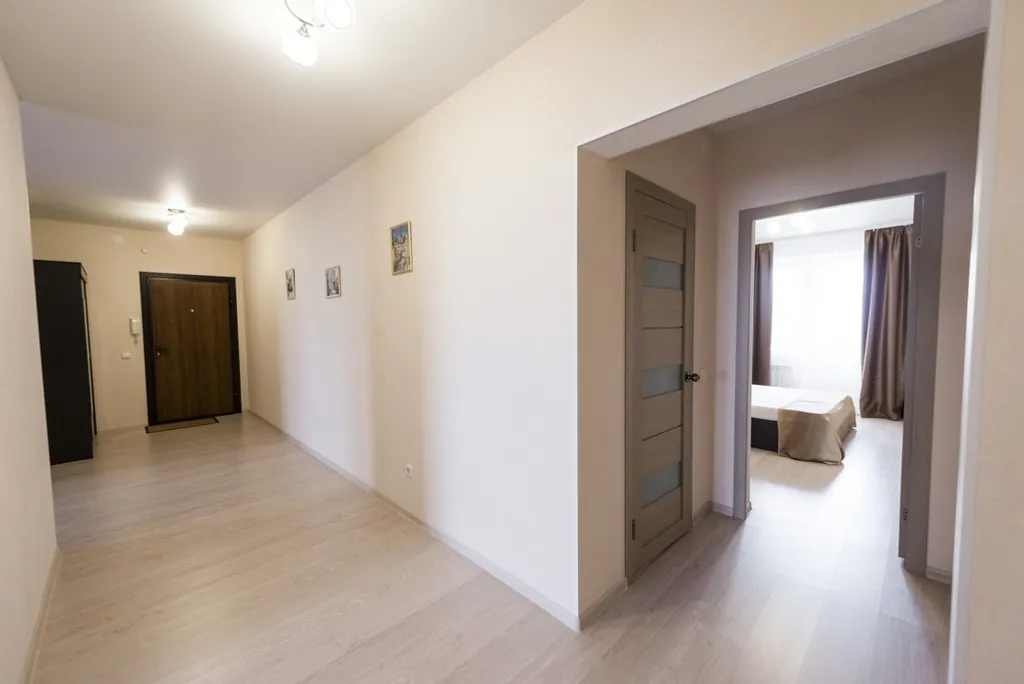 2-комнатня квартира (рядом Суворовское училище и Хилтон)