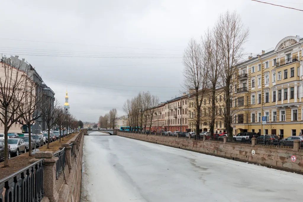 Квартира с видом на реку и Мариинский театр