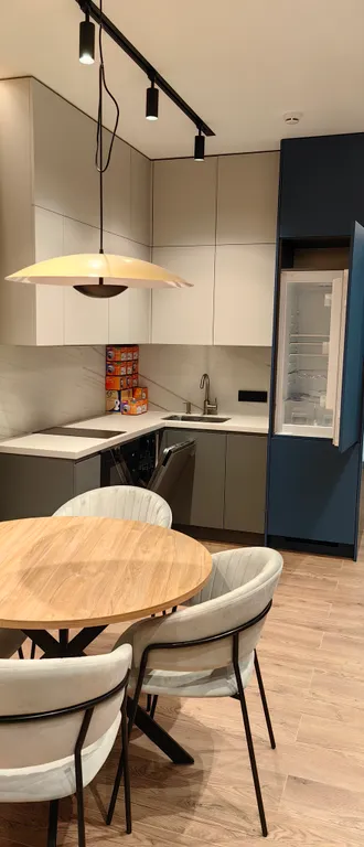 Квартира Стильная дизайнерская квартира в сердце старого Адлера — Адлер