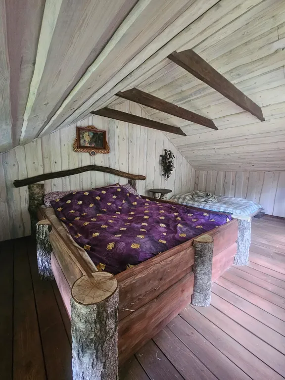 Двухкомнатный с кроватью-сеновалом