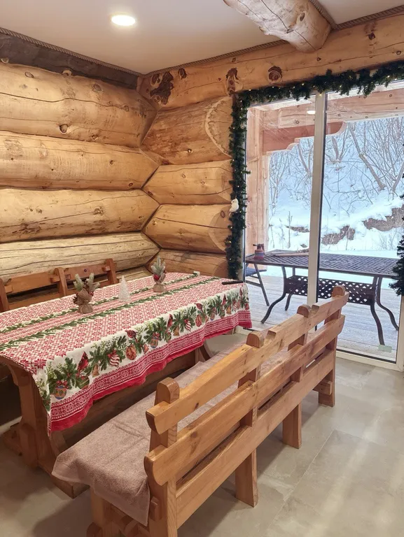 Гостевой дом и кедровая баня на Алтайской