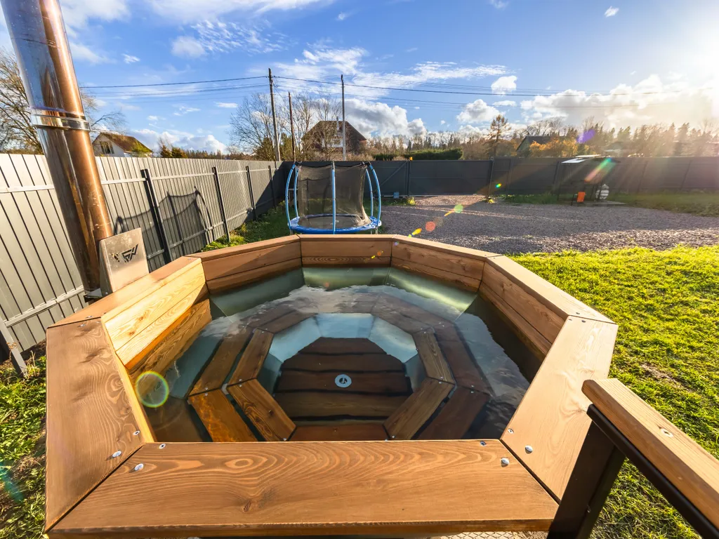 Коттедж Уютный современный дом с чаном вблизи елового леса — Черемыкино