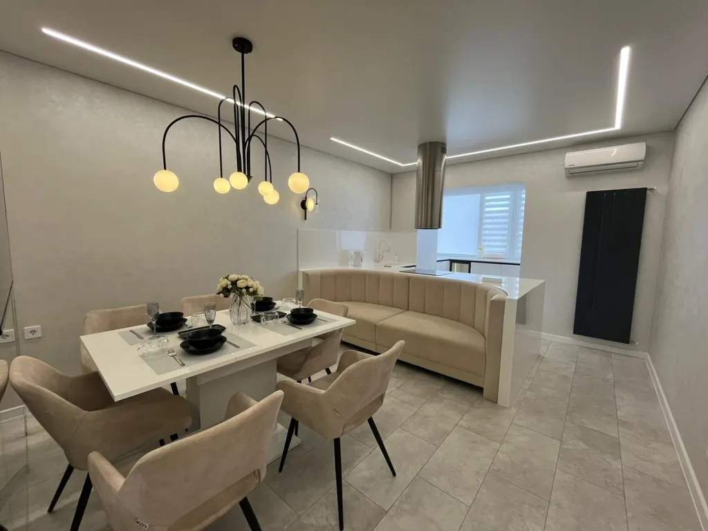 С видом на Китай и дизайнерским ремонтом