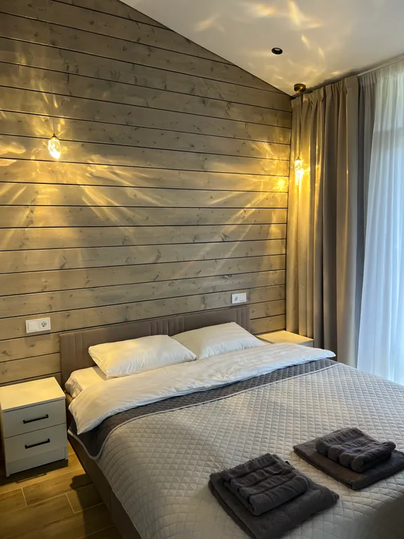 Дом у озера