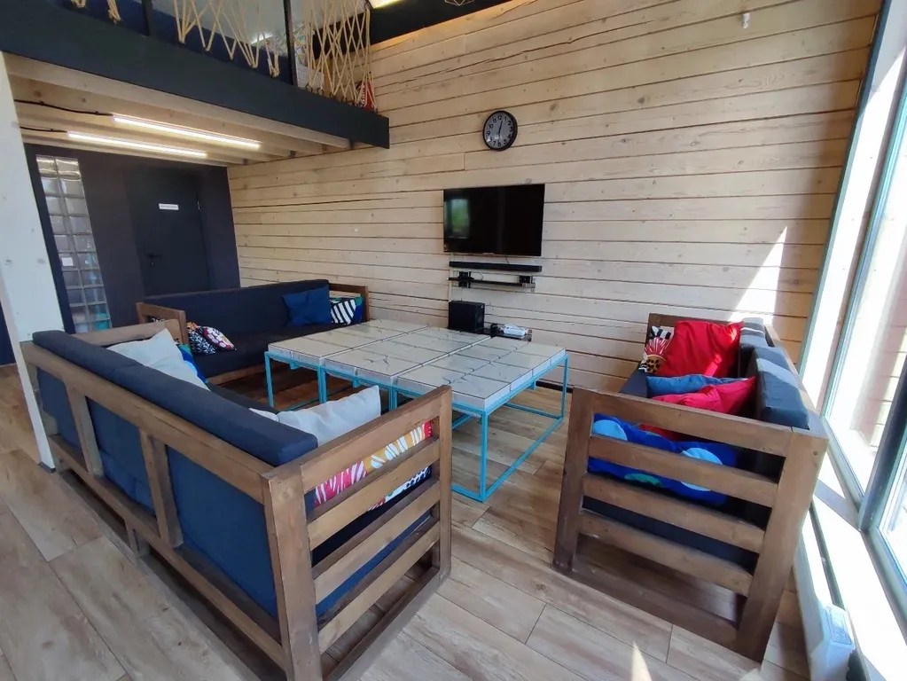 Уютный загородный дом в черте города