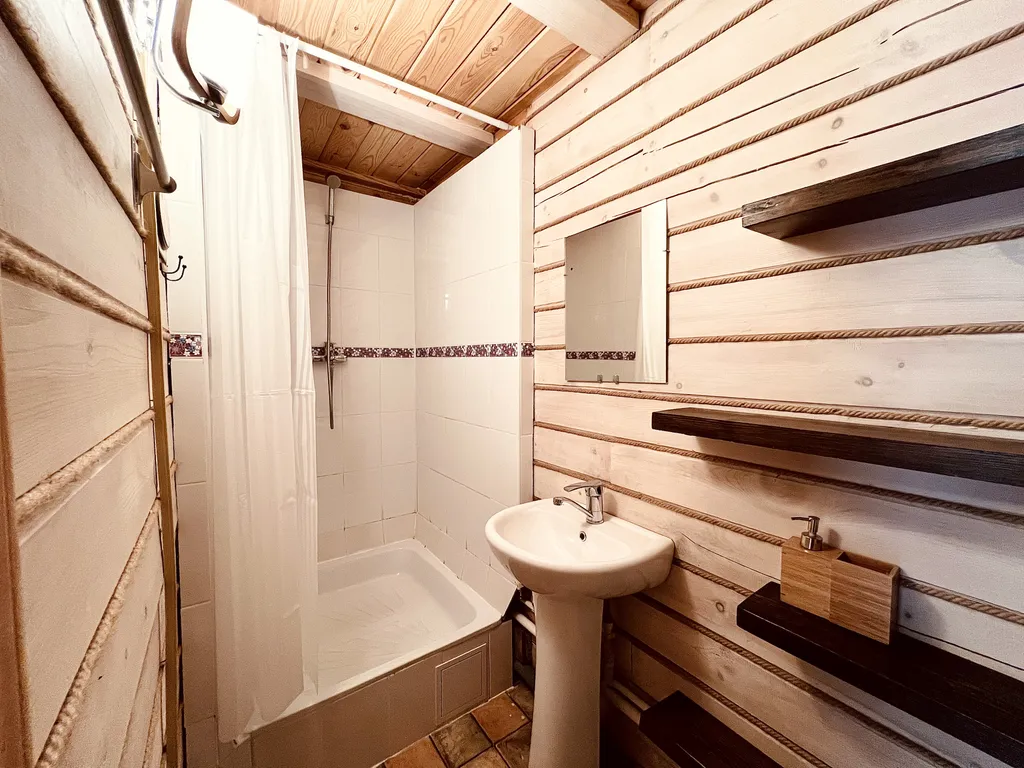 Новый дом в центре Чемала