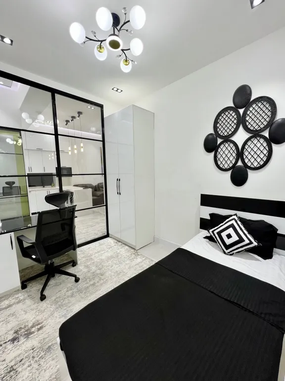 Уютная трехкомнатная квартира в физическом центре на Ц-1