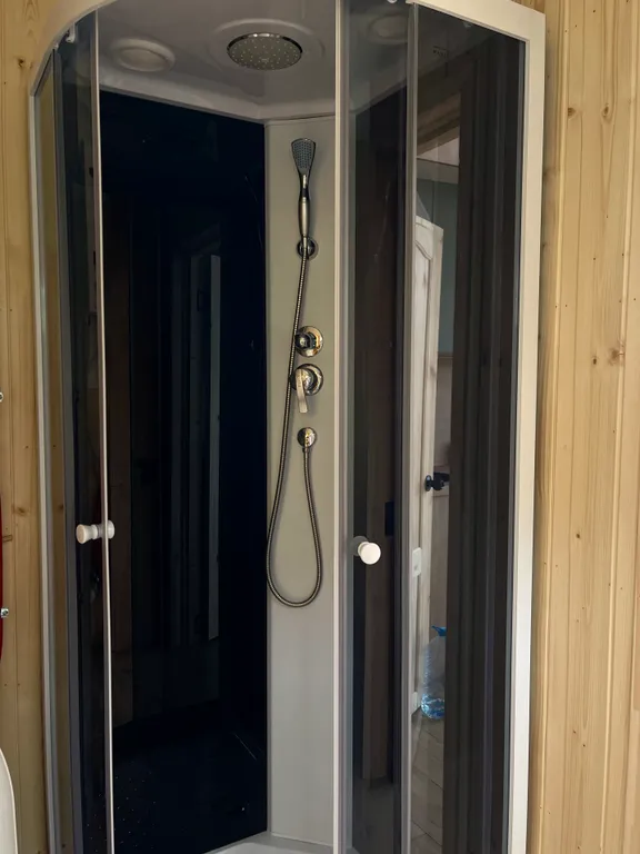 Дом с сауной у пруда