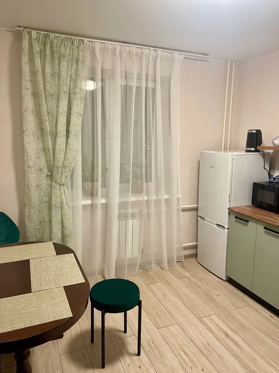 Однокомнатная квартира у Памятника Славы