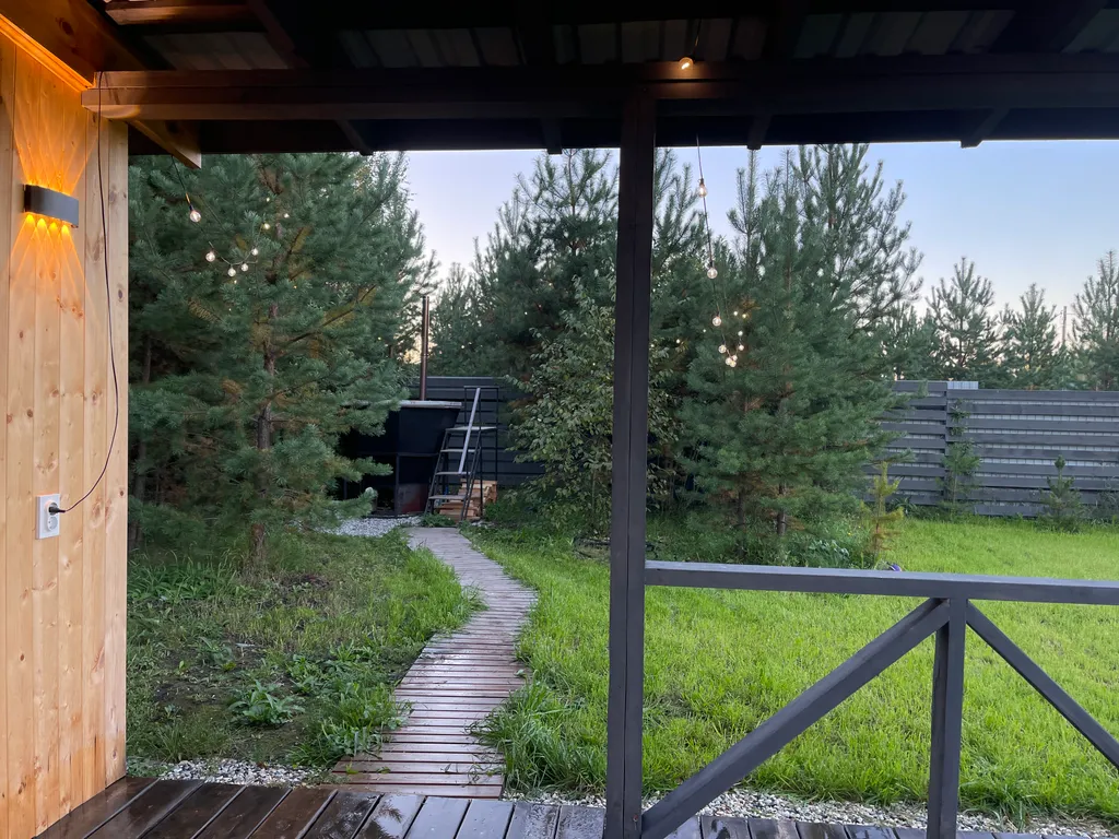 Вместительный уютный дом с камином, русской баней и банным чаном