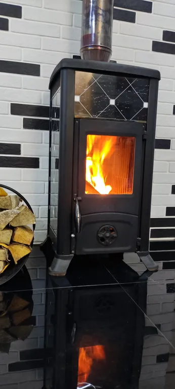 Уютный коттедж у озера с сауной