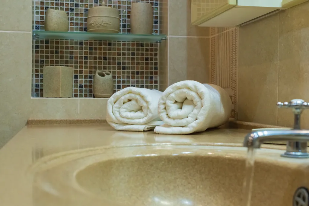 Двухуровневая трёхкомнатная квартира возле моря