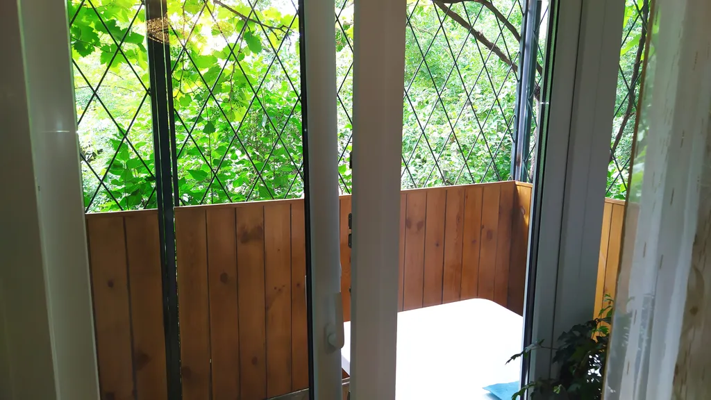 Квартира Трехкомнатная квартира в тихом районе Евпатории — Евпатория