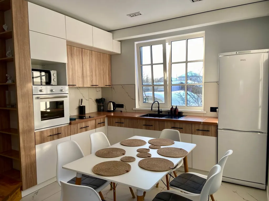 Коттедж Современный большой дом дуплекс с баней — Новоселье