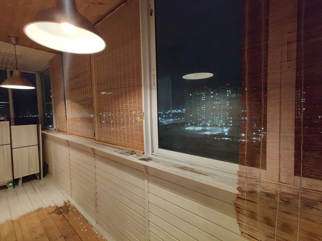 Уютная, чистая, тёплая квартира с видом на метро мост