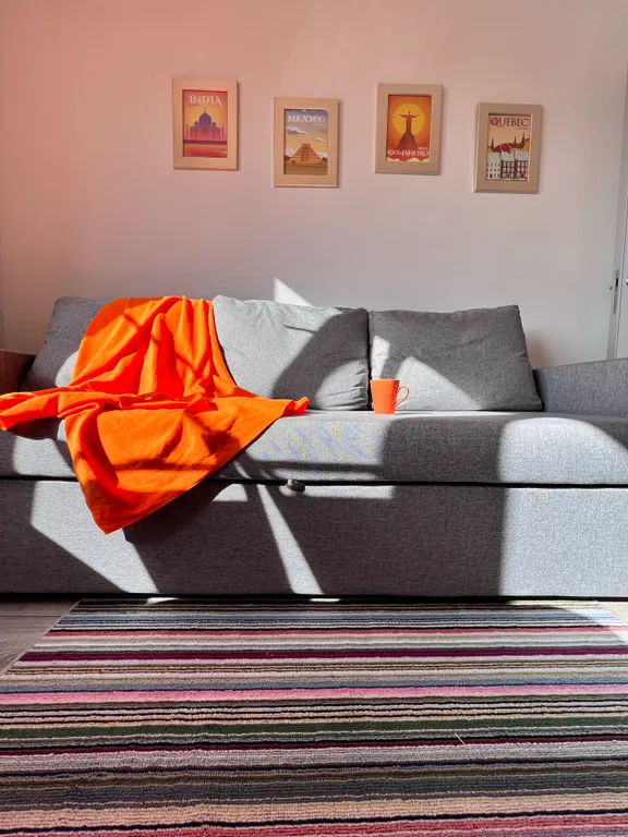 Милая квартирка с видом на горы и бассейном во дворе