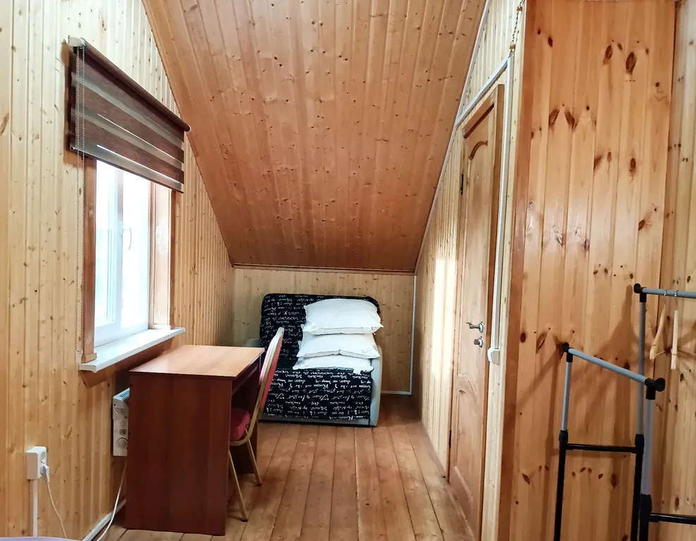 Остров Аннушки - уютные домики у реки