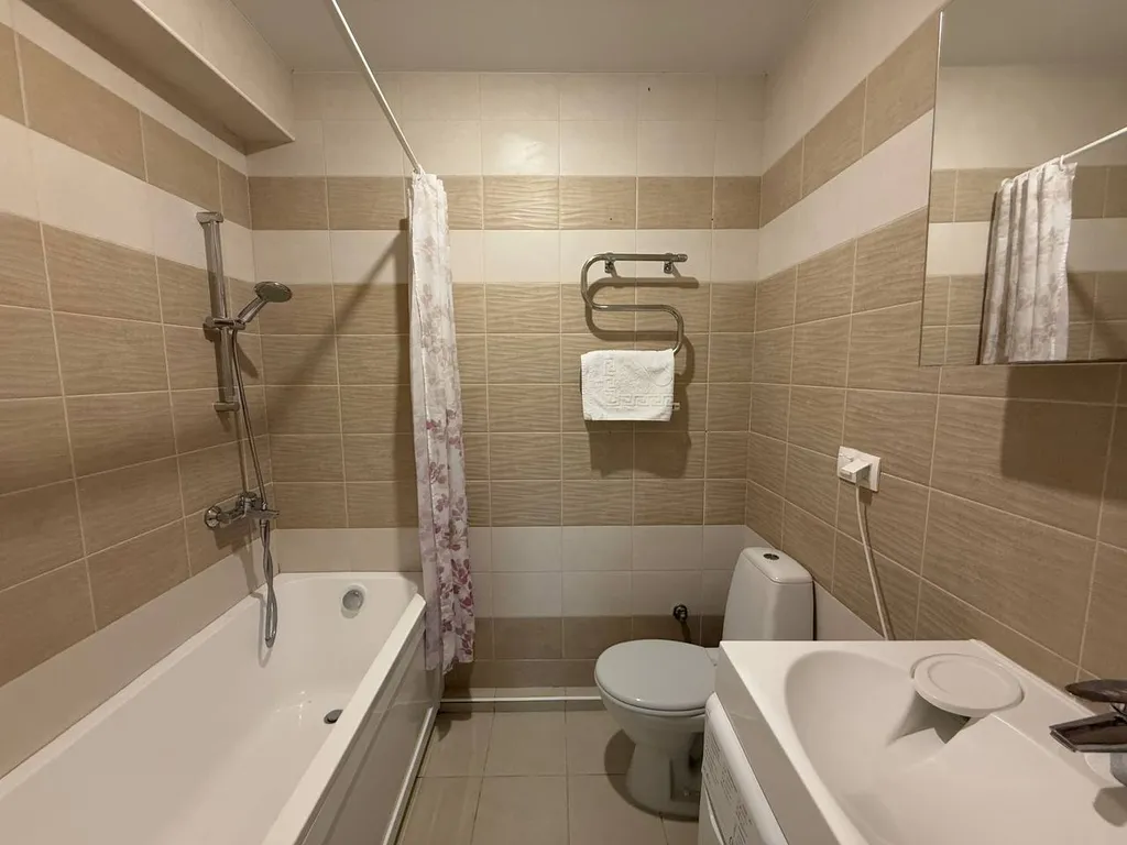 Двухкомнатная квартира с видом на море, на территории бассейн, детские