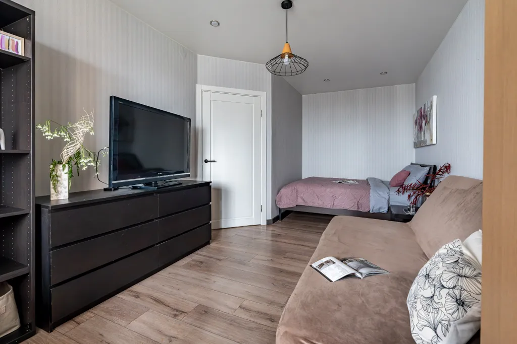 Евродвушка для 5х у метро Парнас || Сатин Хоум апарт