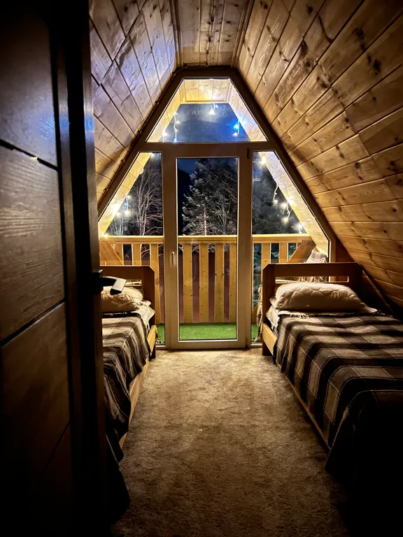 Коттедж Домик в лесу с видом на горы Архыза с баней — аренда посуточно в Архыз