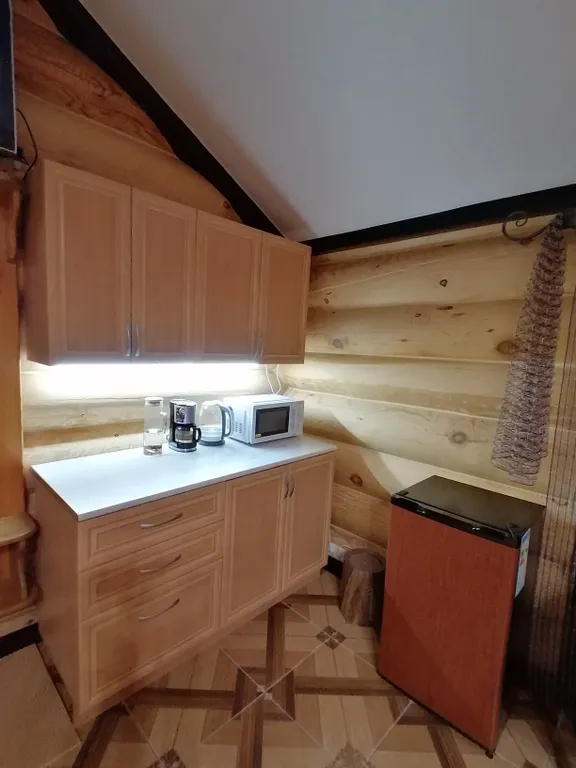 Уютный дом с гаражом у горной речки с видом на горы