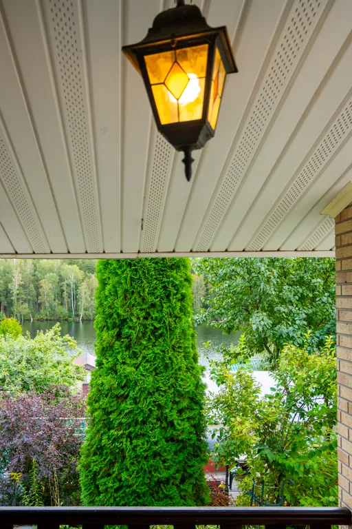 Коттедж на первой береговой линии с шикарным панорамным видом на озеро