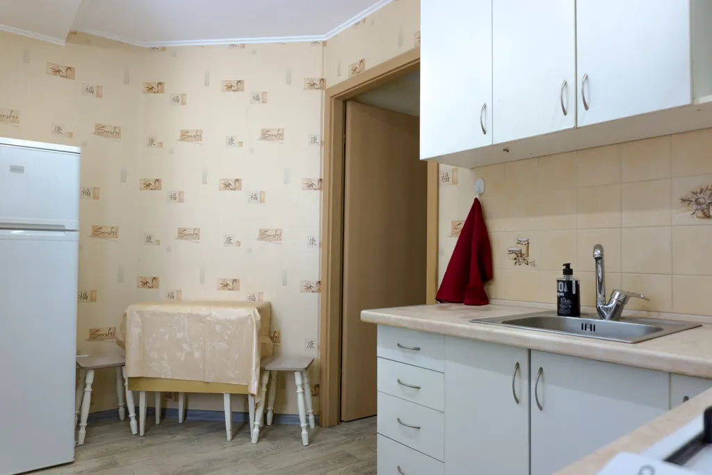 Квартира Однокомнатная квартира на первом этаже в хорошем районе — Евпатория