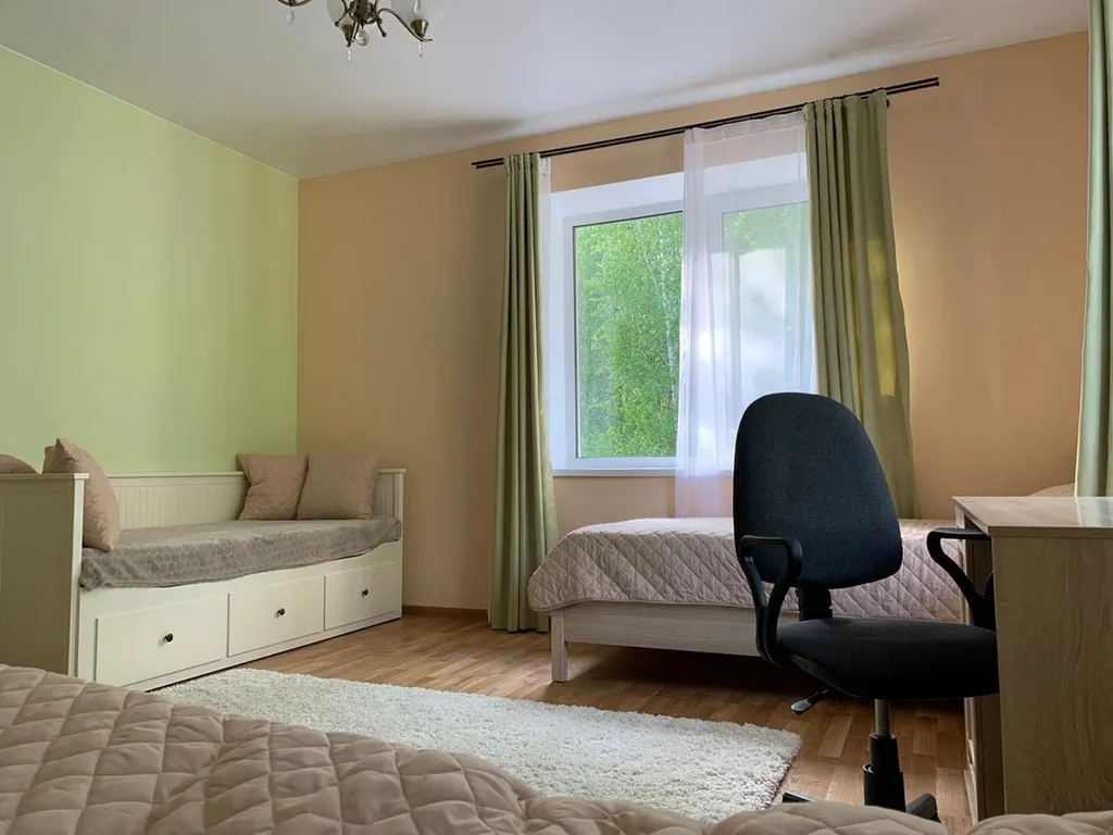 Коттедж Коттедж у леса с бассейном — Белоозёрский