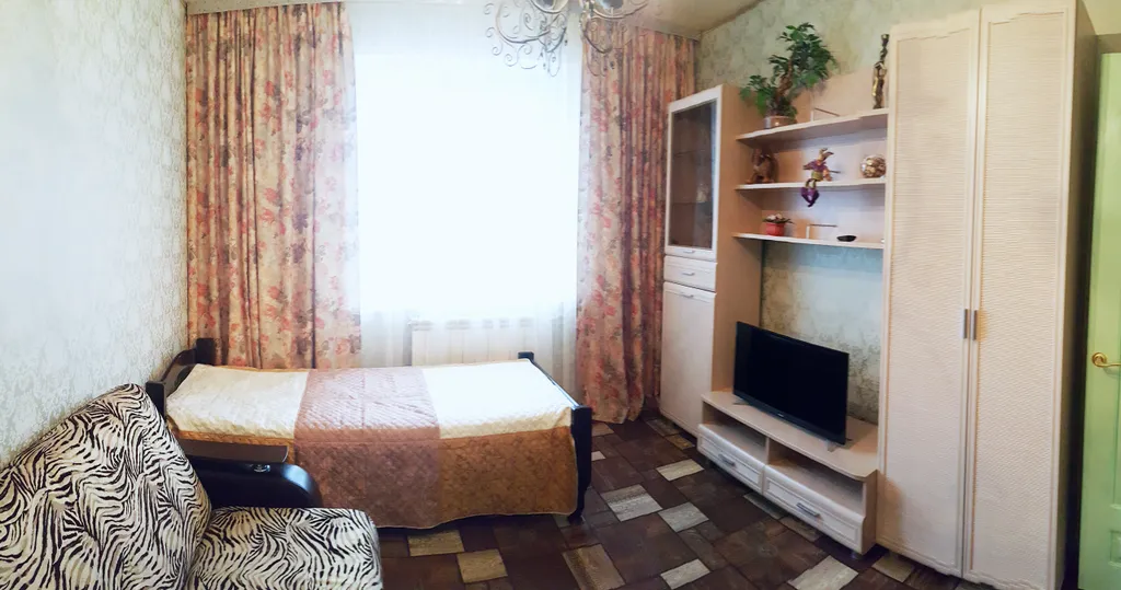 Апартаменты в доме коттеджного типа у монастыря