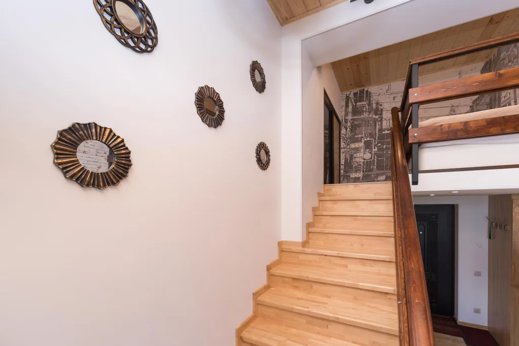 Двухуровневая стильная квартира у моря