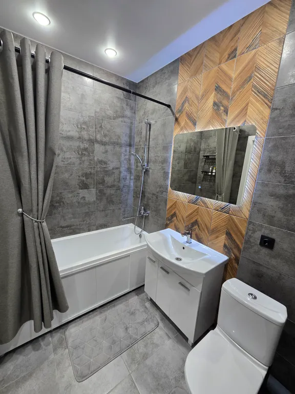 Квартира в новом доме возле Парка Ангелов