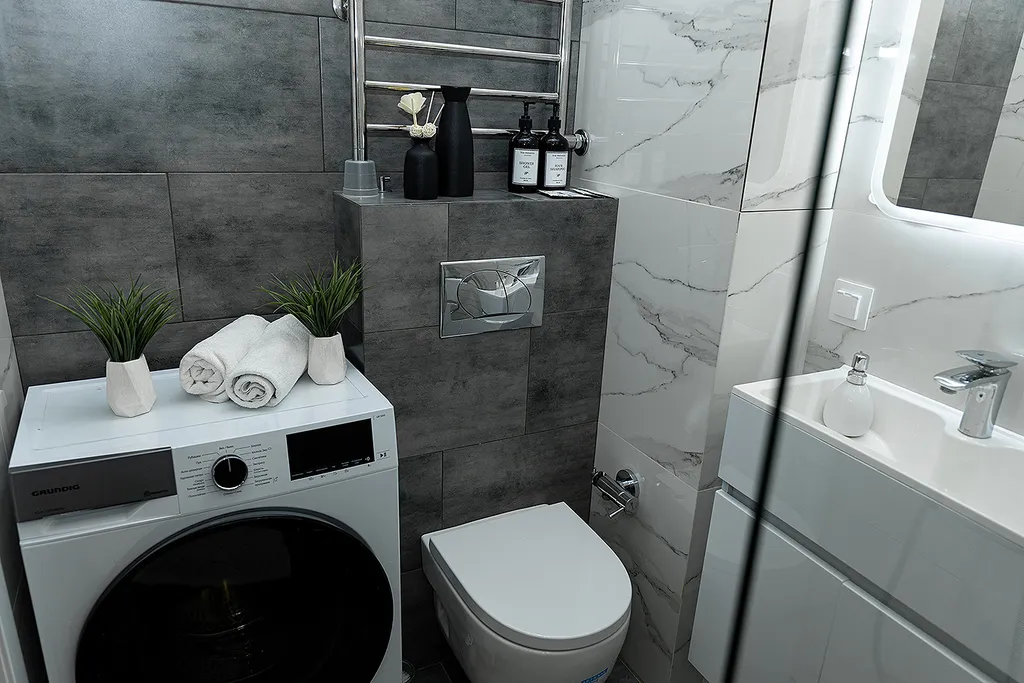 Студия в новом доме рядом с кадетским корпусом