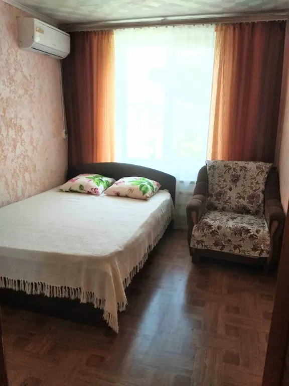 Коттеджи с бассейном