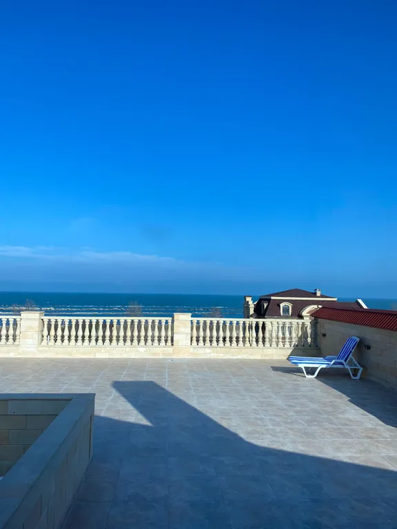 Красивая уютная квартира-студия для двоих возле самого моря, с бассейном