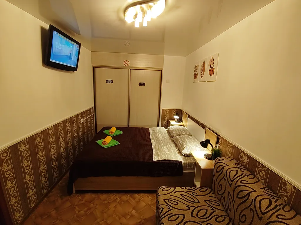 Студийного плана двухкомнатная квартира с шикарным видом на площадь Пять Углов