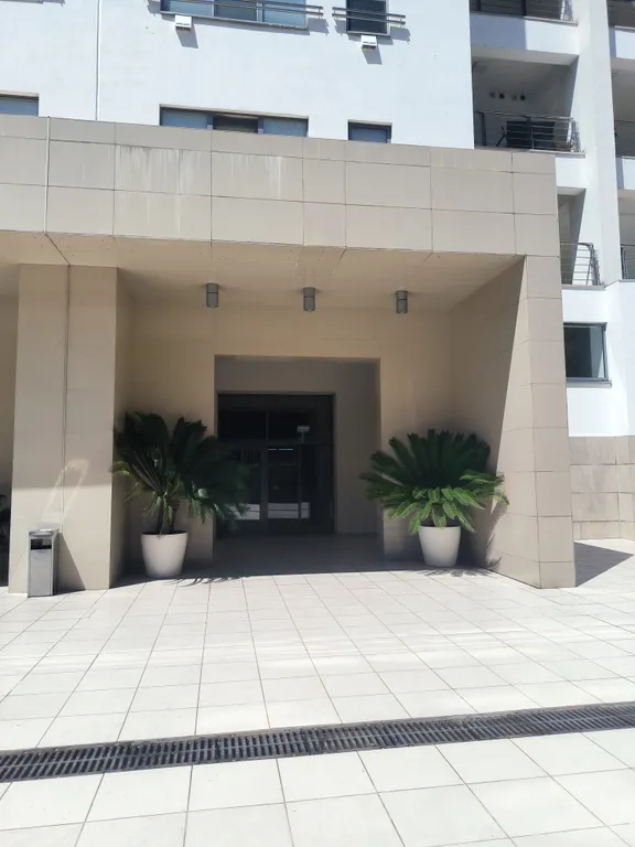 Апартамент с бассейном