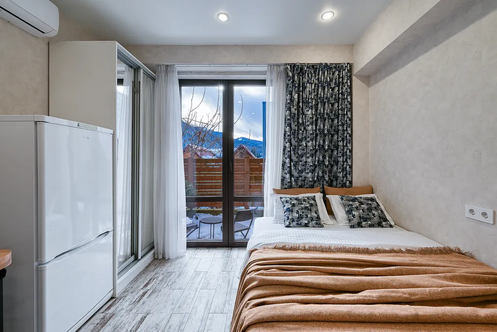 Студия с террасой и видом на горы Я на Море