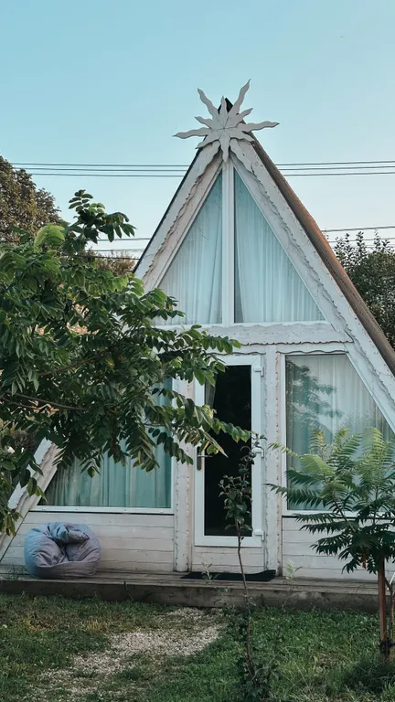 Уютный домик A-Frame