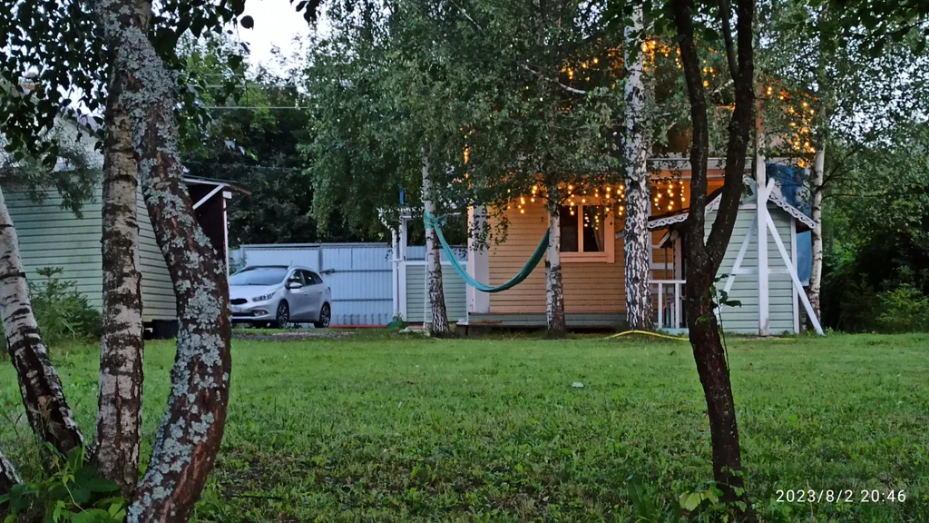 Коттедж Дом с батутом и видом на сад — Беседы